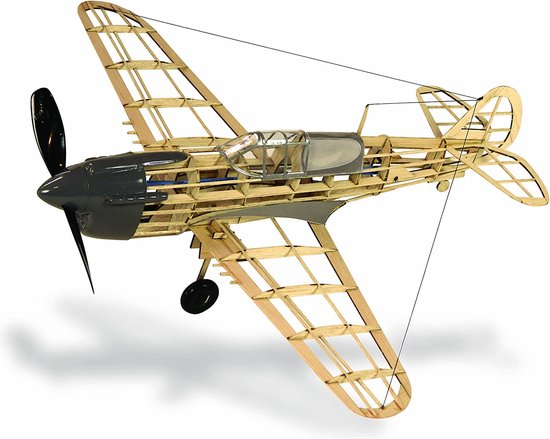 Curtiss P-40E Warhawk Tigers and Sharks