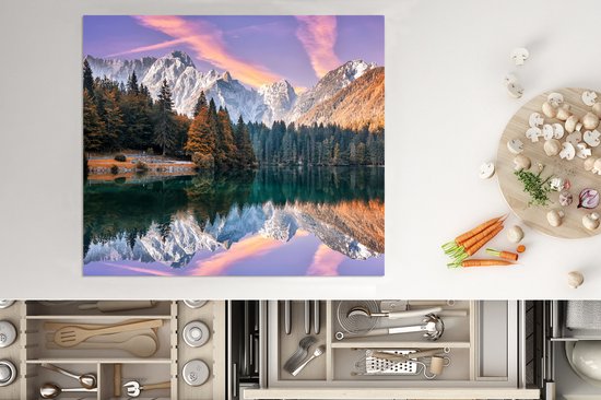 KitchenYeah® Inductie beschermer 60x52 cm - Bergen - Bos - Water - Lucht - Roze - Paars - Kookplaataccessoires - Afdekplaat voor kookplaat - Inductiebeschermer - Inductiemat - Inductieplaat mat