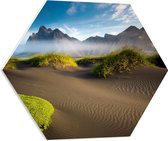 WallClassics - PVC Schuimplaat Hexagon  - Bergen in de Verte bij Duinen - 60x52.2 cm Foto op Hexagon (Met Ophangsysteem)