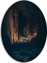 WallClassics - PVC Schuimplaat Ovaal - Binnenkant van Mijn - 30x40 cm Foto op Ovaal  (Met Ophangsysteem)