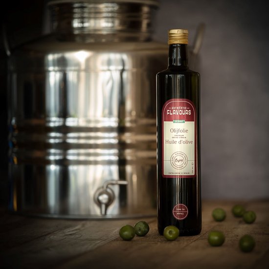 Authentic Flavours - Oliana - Premium Extra Virgin Olijfolie - Vroege Oogst - 750 ML - Zoete, aromatisch harmonieuze olijfolie voor de fijnproever cadeau geven
