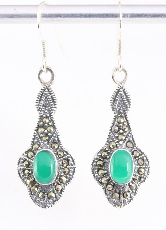 Zilveren oorbellen met jade en marcasiet