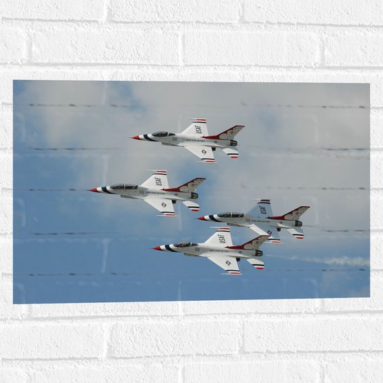 WallClassics - Muursticker - Groepje Franse Vliegtuigen in de Lucht - 60x40 cm Foto op Muursticker
