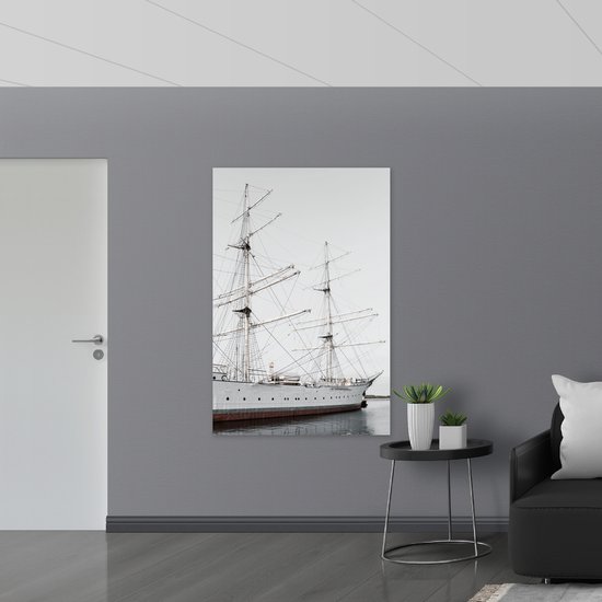 WallClassics - Drapeau - Groot Voilier sur Water Calme - Photo 100x150 cm sur Drapeau Polyester