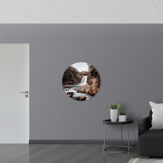 WallClassics - Muursticker Cirkel - Wilde Rivier met Waterval - 80x80 cm Foto op Muursticker