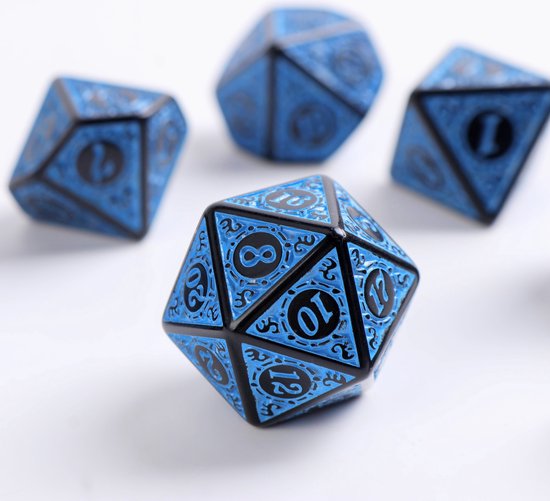 Thumbnail van een extra afbeelding van het spel Lapi Toys - Dungeons and Dragons dobbelstenen - D&D dobbelstenen - D&D polydice - 1 set (7 stuks) - Acryl - Blauw - Zwart