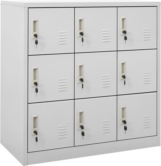 Een lichtgrijze metalen kast met 9 deuren, elk met een sleutel en ventilatierooster.