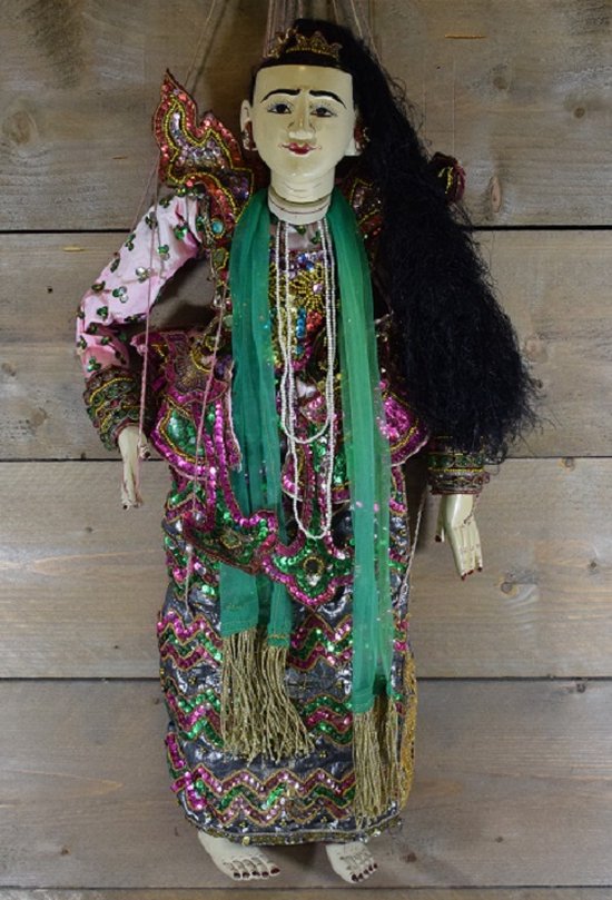 Grote Oosterse Marionet - met bladgoud en kraaltjes - afkomstig uit Myanmar Burma - hand gemaakt - Lengte zonder touwtjes 71 cm - Oosterse pop