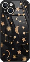 Casimoda® hoesje - Geschikt voor iPhone 14 - Counting The Stars - Luxe Hard Case Zwart - Backcover telefoonhoesje - Goudkleurig