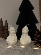 Yes We Candle- Figuurkaarsen- Kaarsen set- 2 kaarsen- Sneeuwpop- Snowman- Candle- Candles- Kerst- Christmas- Winter- Kerstpakket- Cadeau- Warmte- Sfeer- Decoratie- Soja Wax