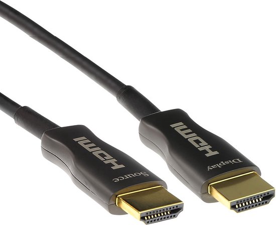 Zwarte HDMI-kabel met gouden connectoren, één gemarkeerd als 'Source'