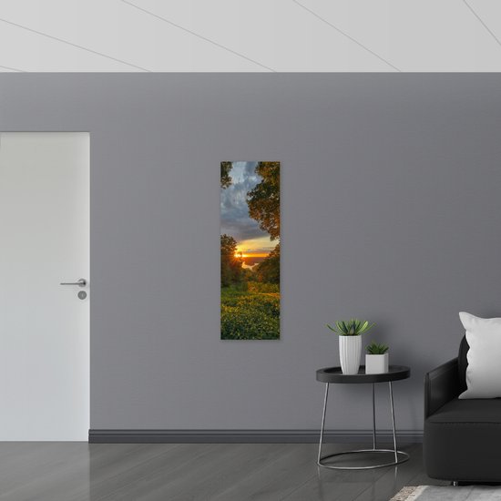 WallClassics - Muursticker - Soleil derrière les Buissons de la Berg - 40x120 cm Photo sur Muursticker
