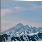 WallClassics - Dibond - Kronkelende Sneeuwbergen - 80x80 cm Foto op Aluminium (Wanddecoratie van metaal)