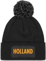 Wintermuts zwart met pompoen - Holland - soBAD. | Warme zwarte muts voor volwassenen | Heren en Dames Beanie