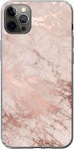 Geschikt voor iPhone 12 Pro Max hoesje - Marmer print - Roze - Luxe - Marmer printlook - Glitter - Design - Siliconen Telefoonhoesje