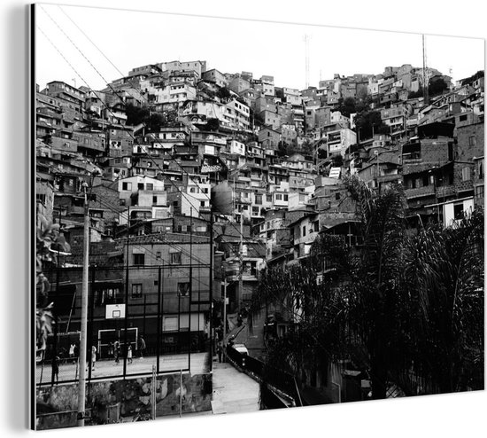 Wanddecoratie Metaal - Aluminium Schilderij Industrieel - Zwart-wit foto van de stad Medellín in het Zuid-Amerikaanse Colombia - 60x40 cm - Dibond - Foto op aluminium - Industriële muurdecoratie - Voor de woonkamer/slaapkamer