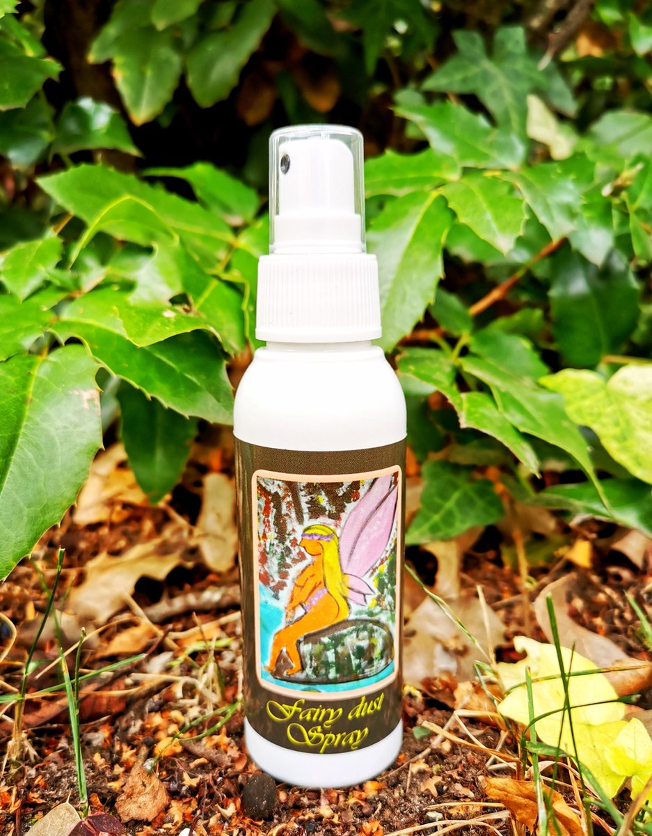 Goedkoopste Fairydust Spray - Magical Aura Chakra Spray - In the Light of the Goddess by Lieve Volcke - 100 ml