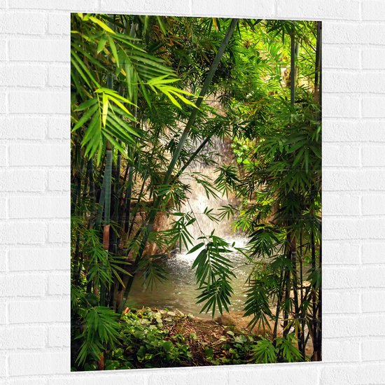 WallClassics - Muursticker - Bamboe bij Waterval - 70x105 cm Foto op Muursticker