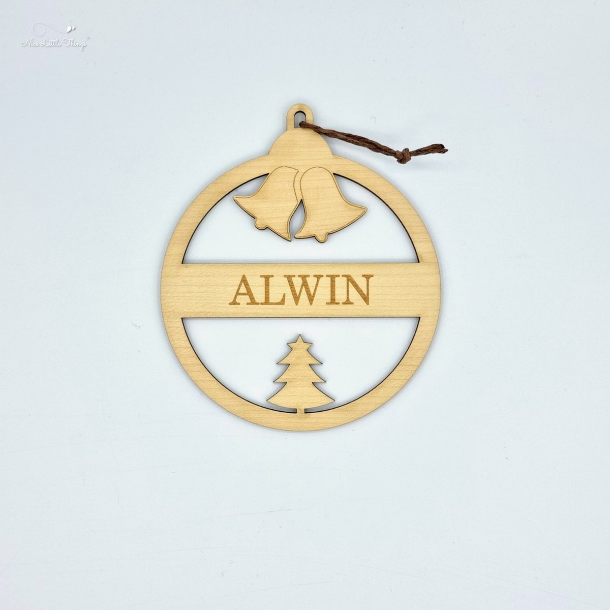 ]Nice Little Things] - Houten Kerstbal - met Naam - Esdoorn