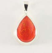 Pendentif en argent en forme de goutte avec corail rouge