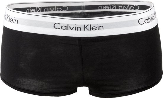 Zwarte Calvin Klein boyshort met een witte tailleband met logo.