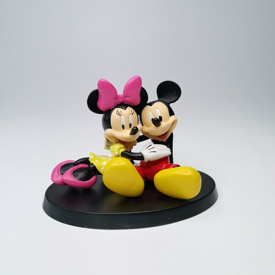 Statue, Figurine Mickey & Minnie Détente. Figurine Mickey & Minnie au repos 12cm.