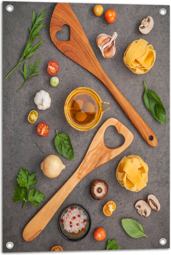 Tuinposter – Houten Lepels tussen Italiaanse Pasta Ingrediënten - 50x75 cm Foto op Tuinposter (wanddecoratie voor buiten en binnen)