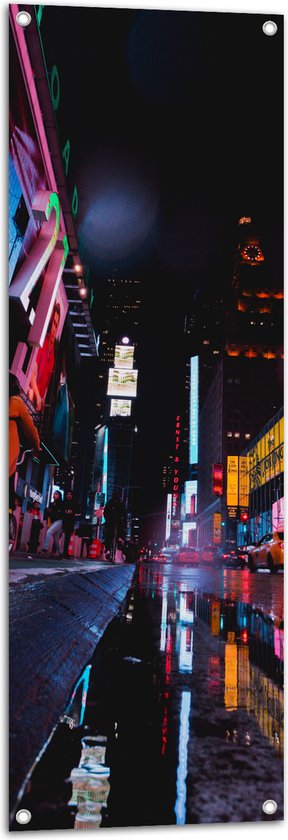 Tuinposter – Plein Times Square in Nacht - 40x120 cm Foto op Tuinposter (wanddecoratie voor buiten en binnen)