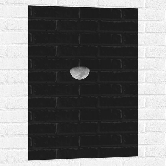 WallClassics - Muursticker - Halve Maan met Zwarte Achtergrond - 60x90 cm Foto op Muursticker