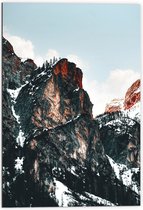 WallClassics - Dibond - Bergtoppen met Sneeuw - 70x105 cm Foto op Aluminium (Met Ophangsysteem)