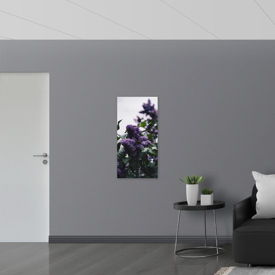 WallClassics - Drapeau - Papillon sur Fleurs Violettes - 50x100 cm Photo sur Drapeau Polyester