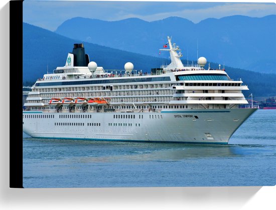 WallClassics - Canvas - Groot Wit Cruiseschip varend bij Bergen - 40x30 cm Foto op Canvas Schilderij (Wanddecoratie op Canvas)