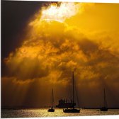 Acrylglas - Wolken met Zon boven Zeilschepen op de Zee - 80x80 cm Foto op Acrylglas (Wanddecoratie op Acrylaat)