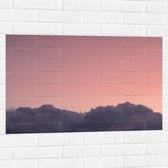 WallClassics - Muursticker - Wolken met Roze Lucht - 90x60 cm Foto op Muursticker