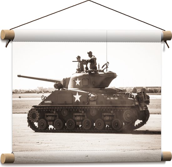 WallClassics - Textielposter - Tank uit het Leger in het Zwart Wit - 40x30 cm Foto op Textiel