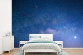 Papier peint photo vinyle - La galaxie nocturne de la Voie lactée avec des étoiles et de la poussière spatiale dans l'univers largeur 525 cm x hauteur 350 cm - Tirage photo sur papier peint (disponible en 7 tailles)