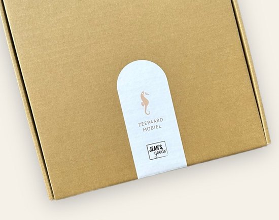 Jean's goods vilten zeepaard baby mobiel - box mobiel vilt - babykameraccessoires - babyshower - kraamcadeau - wieg - babykamer - babymobiel - baby mobiel vilt - zeedieren mobiel - boxmobiel - baby cadeau - beige — afbeelding 3