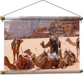 WallClassics - Textielposter - Kamelen in de Woestijn - 60x40 cm Foto op Textiel