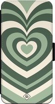 Casimoda® bookcase - Geschikt voor iPhone 13 - Hoesje met pasjeshouder - Hart Swirl Groen - Groen - Kunstleer