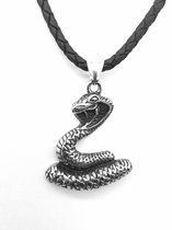 Stoere RVS king cobra hanger zeer gedetailleerde motief met gratis gevocht leer ketting 50 cm