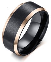Ring Heren Zwart met Goud kleurige Rand - Staal - Ringen Heren Dames - Cadeau voor Man - Mannen Cadeautjes