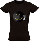 Astronaut met graffiti Dames T-shirt | smiley | smile | glimlach | vrolijk | blij | space | ruimte | ruimtevaart