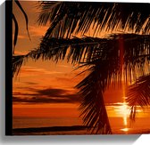 Canvas - Silhouet van Grote Palmbladeren bij Feloranje Zonsondergang - 40x40 cm Foto op Canvas Schilderij (Wanddecoratie op Canvas)