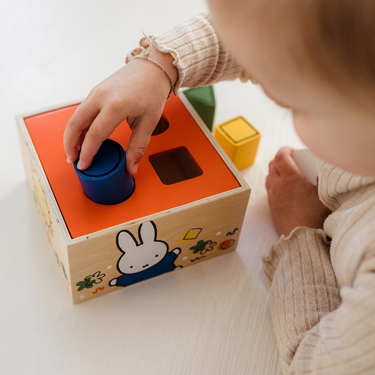 Nijntje houten speelgoed vormenstoof - peuter kleuter educatief speelgoed - vanaf 1,5 jaar - Bambolino Toys — afbeelding 3