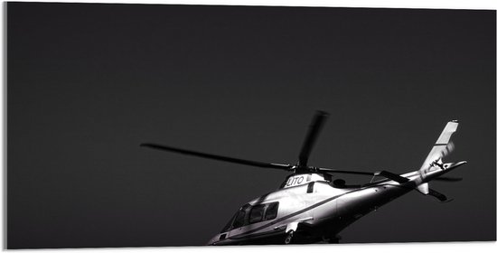 WallClassics - Acrylglas - Vliegende Helikopter in Zwart Wit - 100x50 cm Foto op Acrylglas (Met Ophangsysteem)