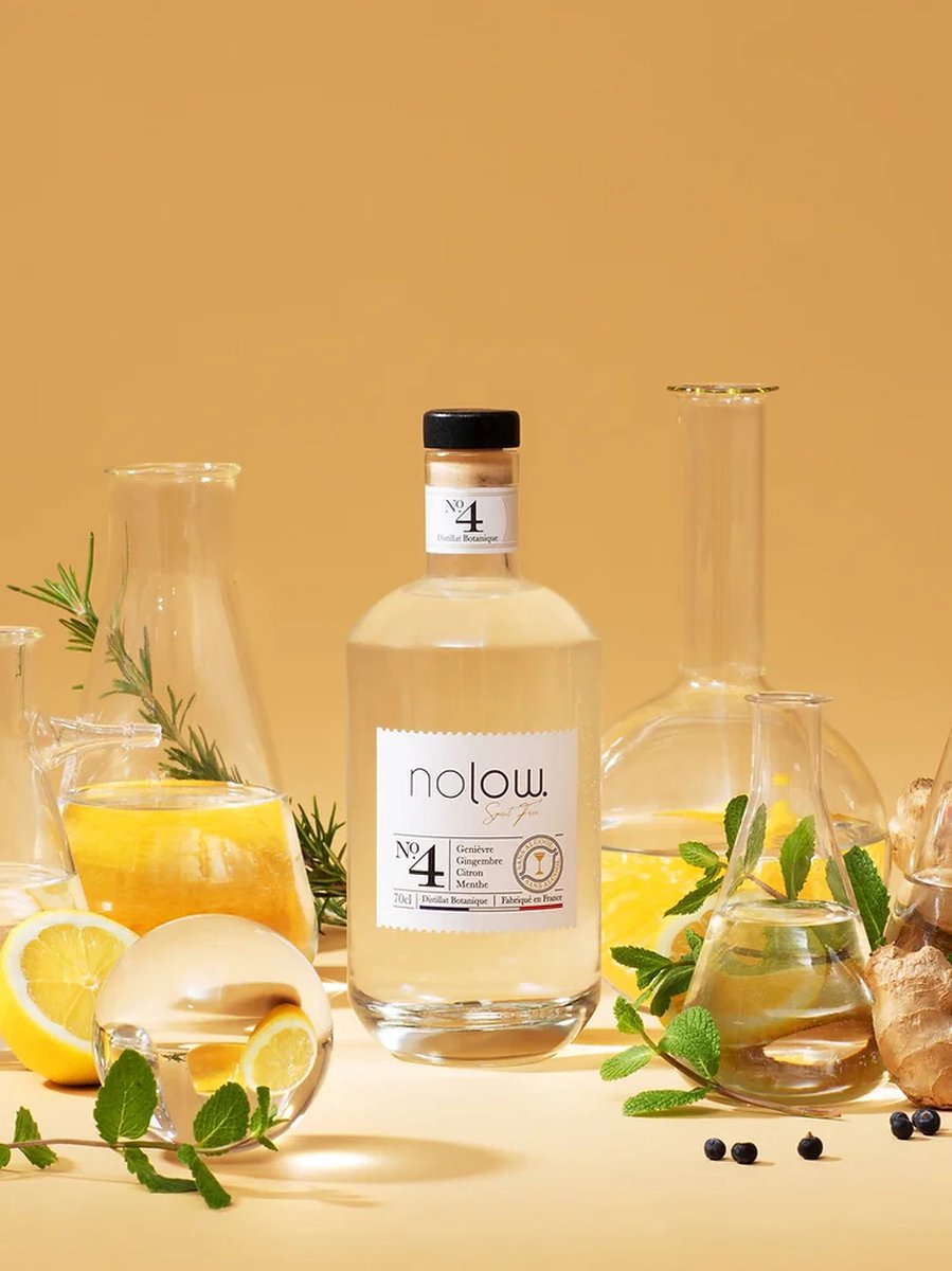 Nolow Alcoholvrije gin / drank 70cl - botanische destillaat van gember, jeneverbes, munt en citroen, suikervrij