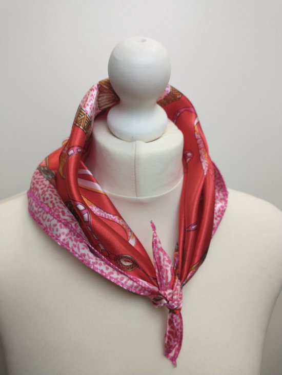 Vierkante dames sjaal Kathelijne fantasiemotief rood wit roze bruin zwart oranje 50X50