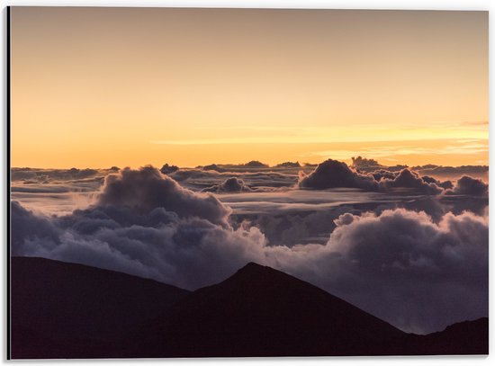 Dibond - Bergen boven de Wolken - Hawaii - 40x30 cm Foto op Aluminium (Wanddecoratie van metaal)