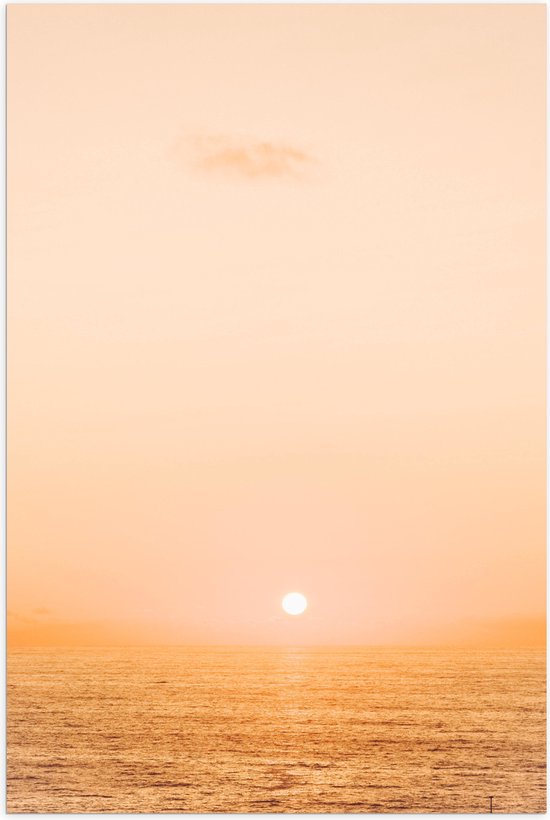 WallClassics - Poster Glossy - Coucher de soleil brumeux sur la mer - 60x90 cm Photo sur Papier Poster avec Finition Brillante