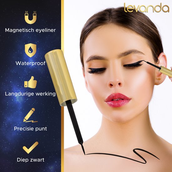 Model met eyeliner die aanbrengt. Kenmerken: magnetisch, waterproof, langdurig, precisiemethode, diepzwart.